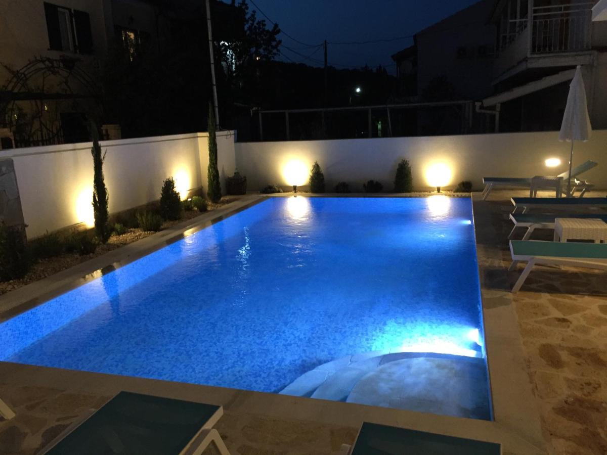 The Central Suites Κασσιόπη Εξωτερικό φωτογραφία